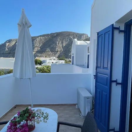 Leonidas Aparthotel 3*