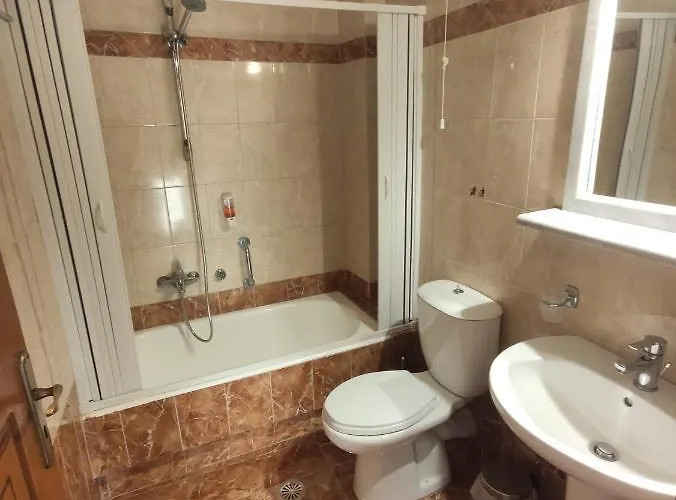 Aparthotel Leonidas Kamari (Santorini)