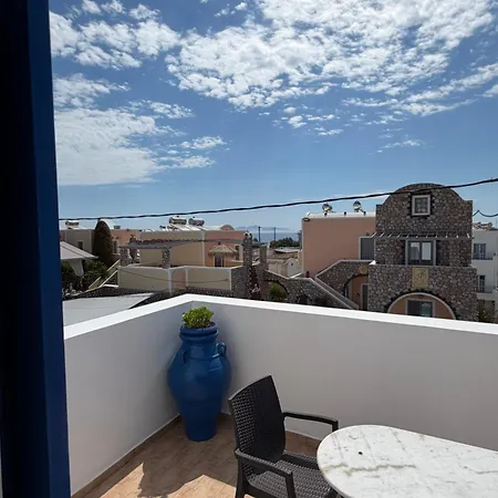 Leonidas Aparthotel 3*