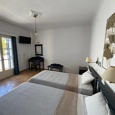 Aparthotel Leonidas