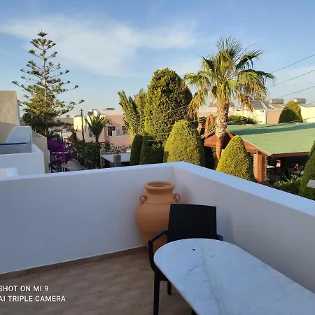 Leonidas Aparthotel