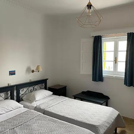 Leonidas Aparthotel