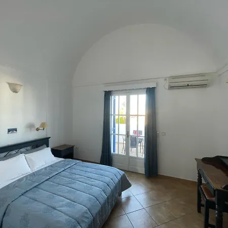 Leonidas Aparthotel *